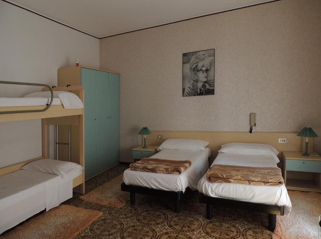 Hotel Del Pesce Luino Phòng bức ảnh